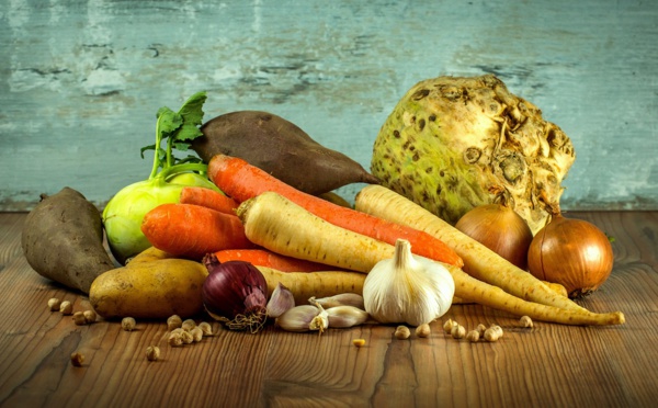 Consommation : le prix des fruits et légumes en baisse en France